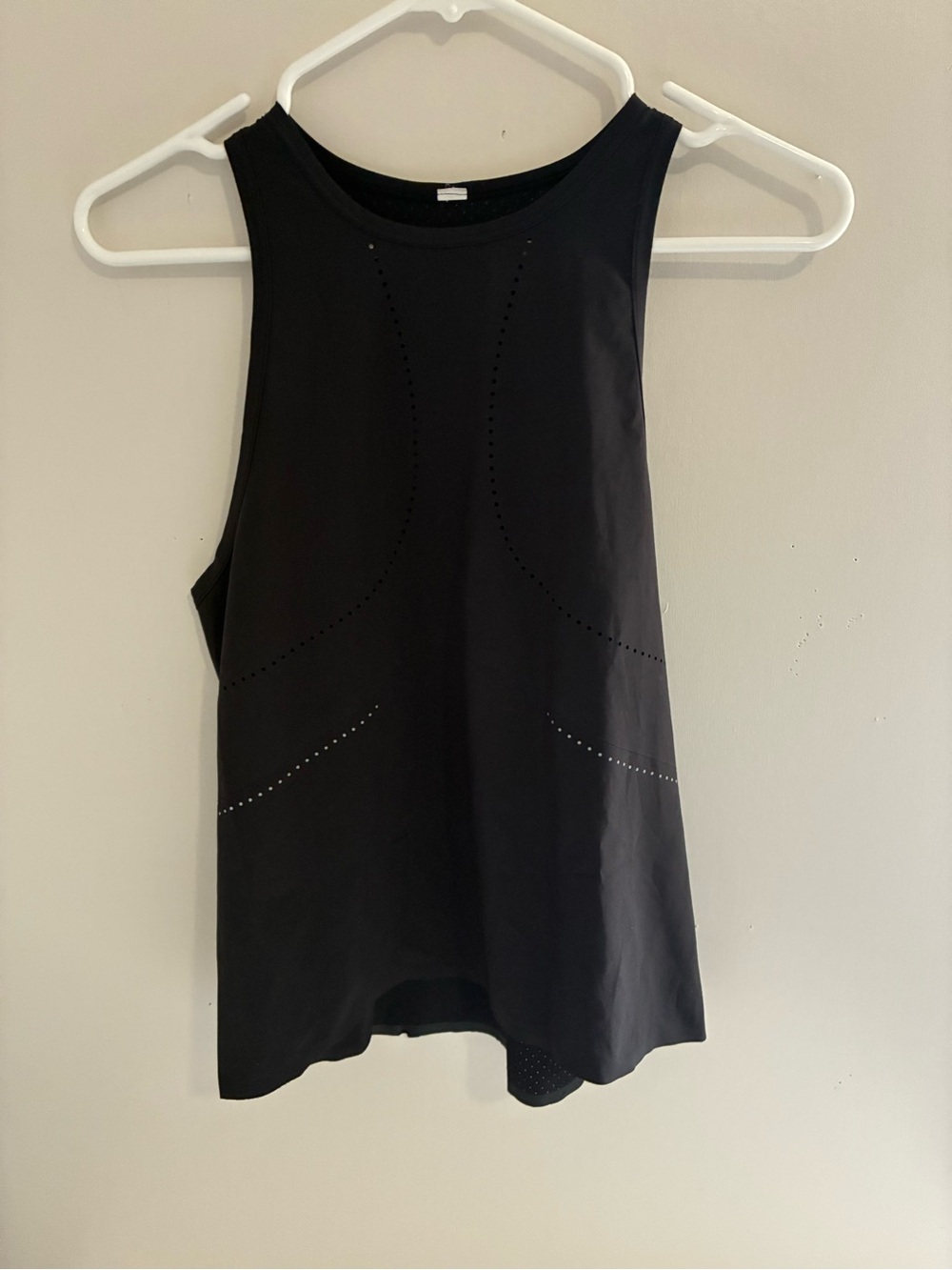 Lululemon Fast & Free Sleeveless Black Top SZ 4